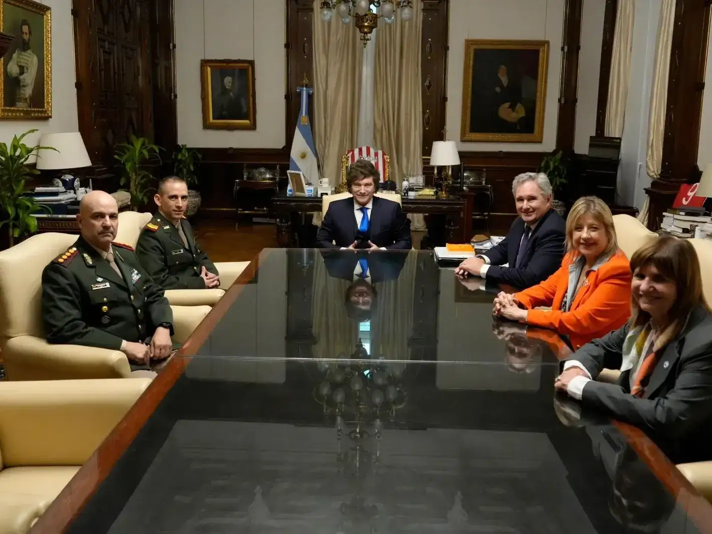 El encuentro en Casa Rosada se convirtió en un gesto institucional tras uno de los episodios diplomáticos más tensos de los últimos meses.