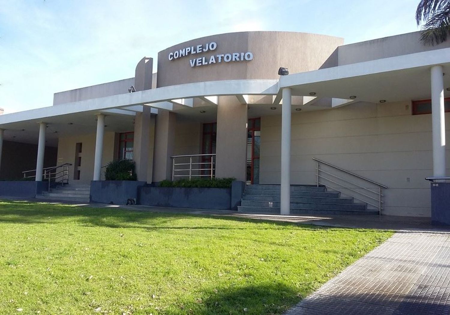 Velatorios a cajón cerrado, de tres horas y no más de diez personas en la sala